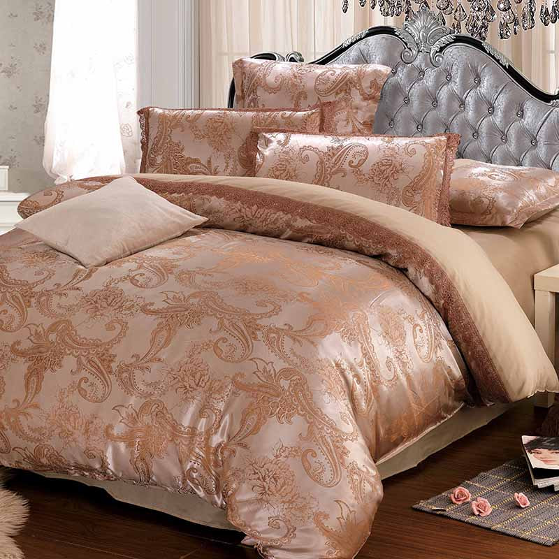 Various Styles and Styles of Jacquard Comforter Sets