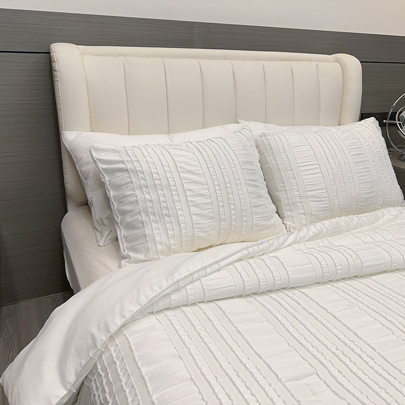 3pc Comforter Set That Combines Seersucker and  clipping and Carving Techniques