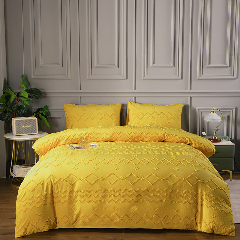 Bohemian Style Polyester Tufted Comforter Set