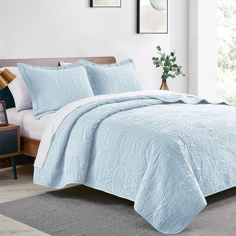 Modern Style Coin Pattern Ultrasonic Quilt Set